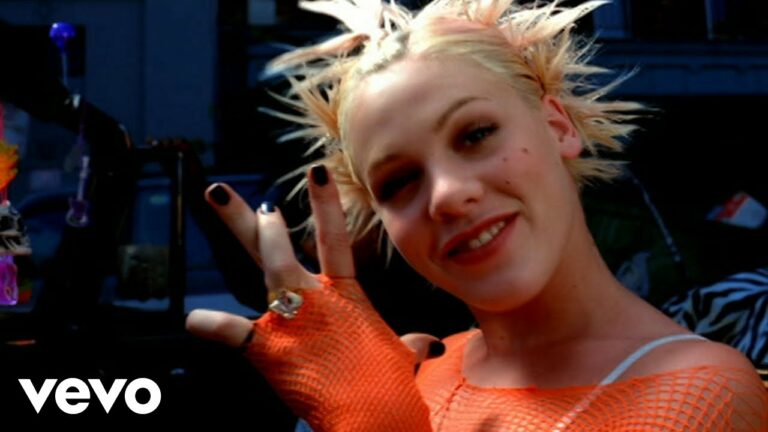 P!nk – Get The Party Started – teledysk