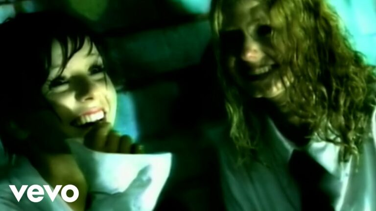 t.A.T.u. – All The Things She Said – teledysk
