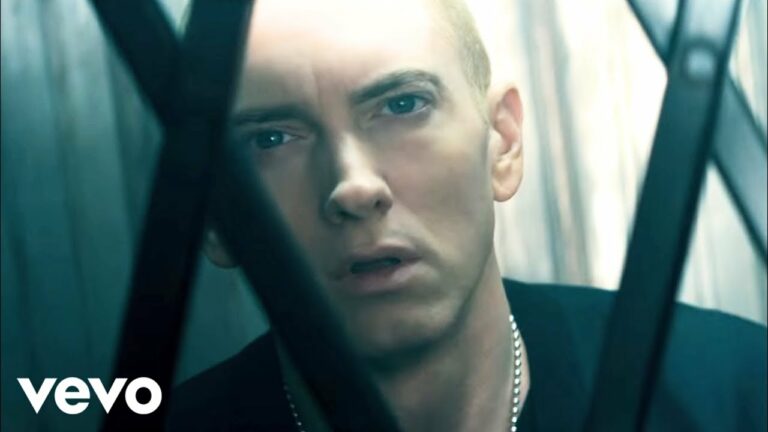 Eminem, Rihanna – The Monster – teledysk