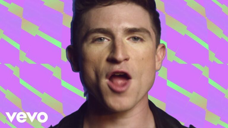 WALK THE MOON – Shut Up and Dance – teledysk