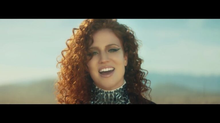 Jess Glynne – Hold My Hand – teledysk