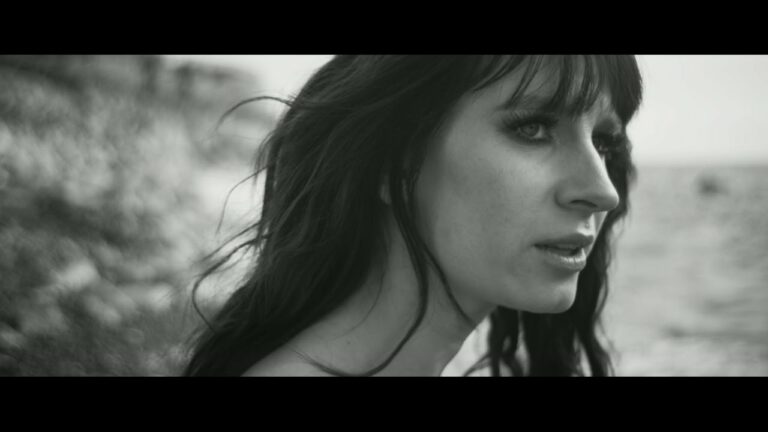 Sylwia Grzeszczak, Mateusz Ziółko – Bezdroża – teledysk