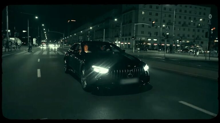 Avi, Louis Villain – AMG – teledysk