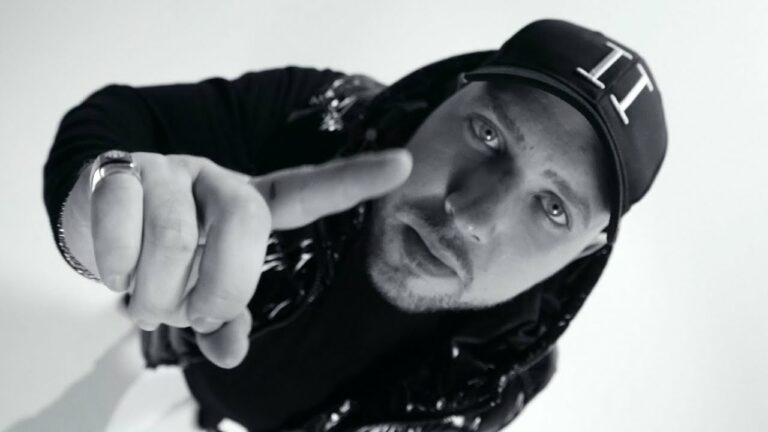 Louis Villain – Fred Perry – teledysk
