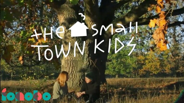 the small town kids – Obok mnie – teledysk