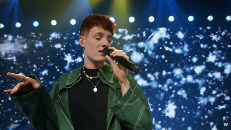 Patryk Skoczyński – PŁOMIEŃ EUFORII & JA DZIĘKUJĘ [Christmas Warner Session] – teledysk