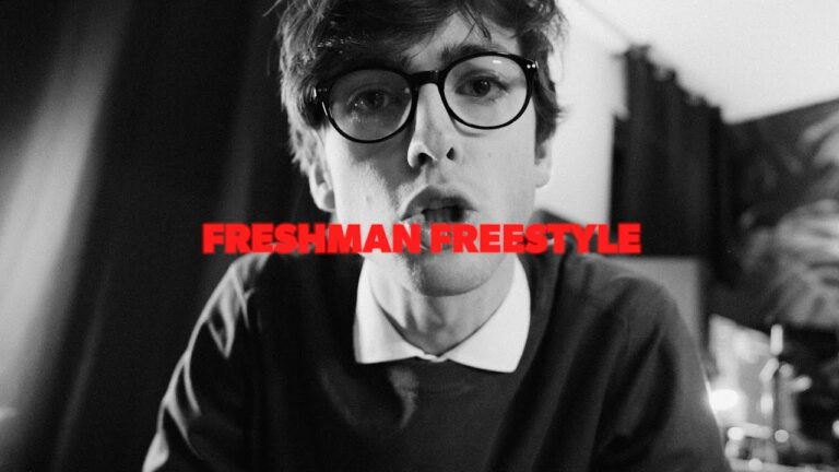 Znowu Tony – FRESHMAN FREESTYLE – teledysk