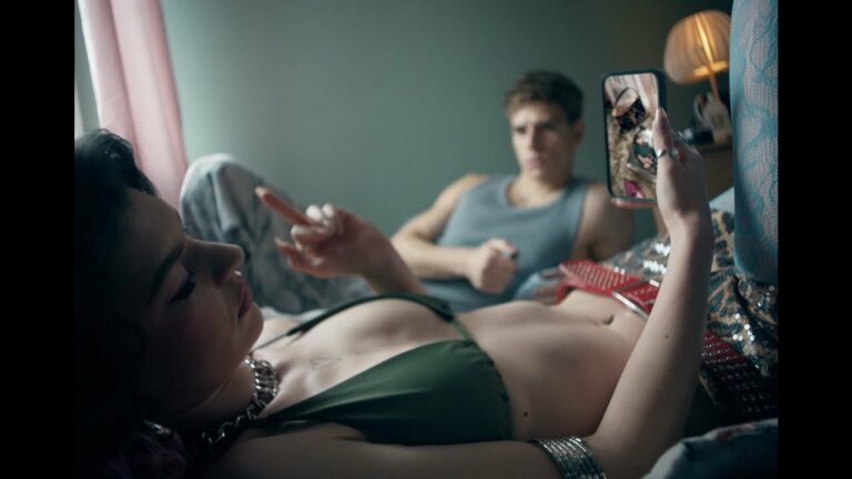 PRO8L3M, Daria Zawiałow – Na ostatnią chwilę – teledysk
