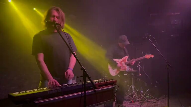 Thin Man Records – Wczasy Dzisiaj jeszcze tańczę (Live at Hydrozagadka / Thin Man Festival 24.01.2025) – teledysk