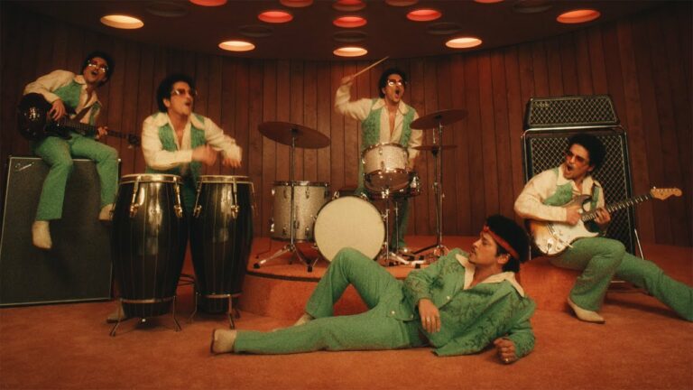 Bruno Mars – I Just Might – teledysk