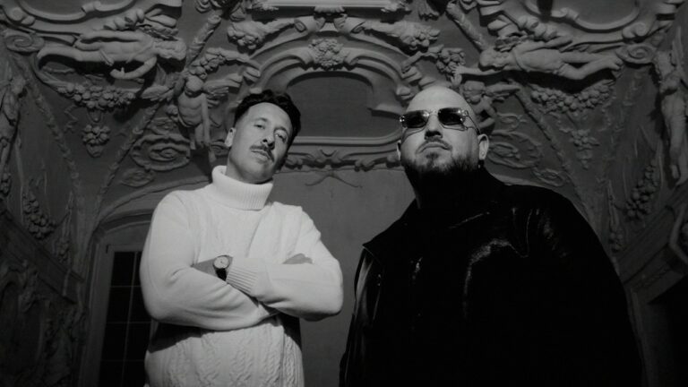 Avi, Louis Villain – X – teledysk